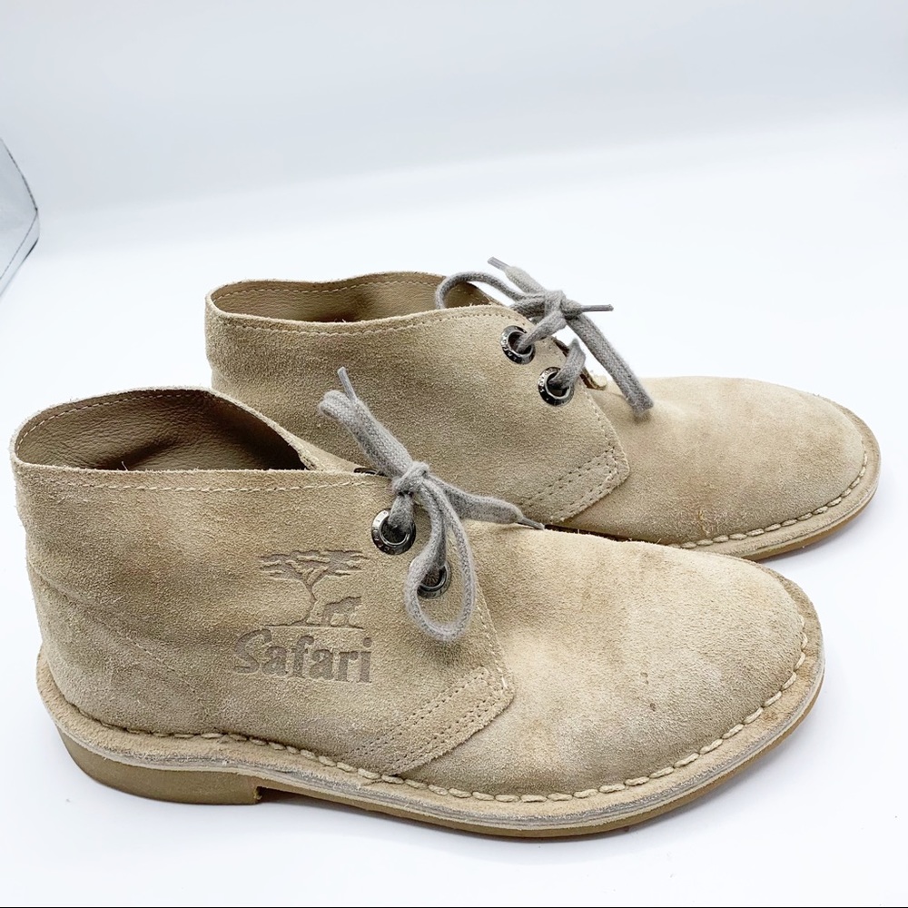 🥾Taupe Suede Ankle Boots with Lace-Up Detail - Picture 2 of 13
